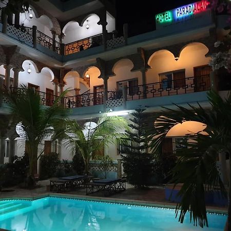 Hotel Paradialaw Dakar Esterno foto
