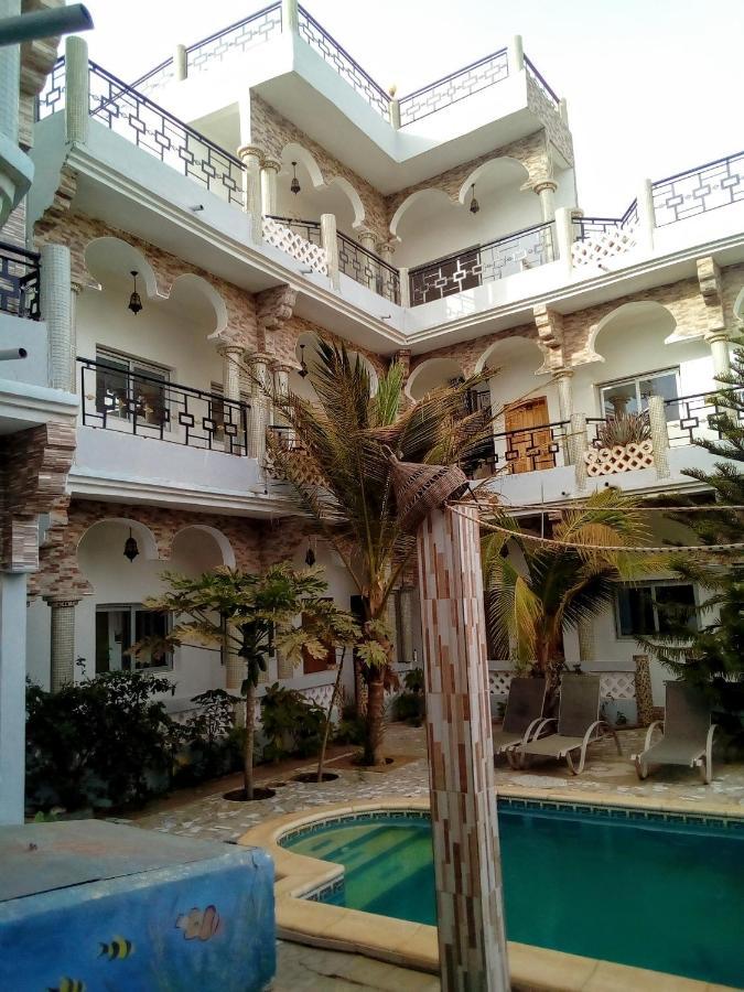 Hotel Paradialaw Dakar Esterno foto