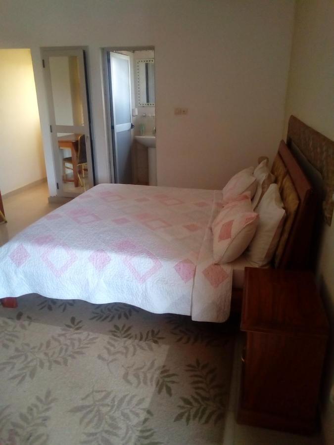 Hotel Paradialaw Dakar Esterno foto