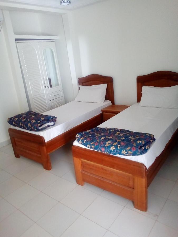 Hotel Paradialaw Dakar Esterno foto
