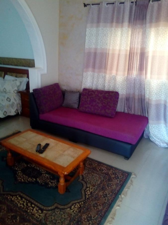 Hotel Paradialaw Dakar Esterno foto